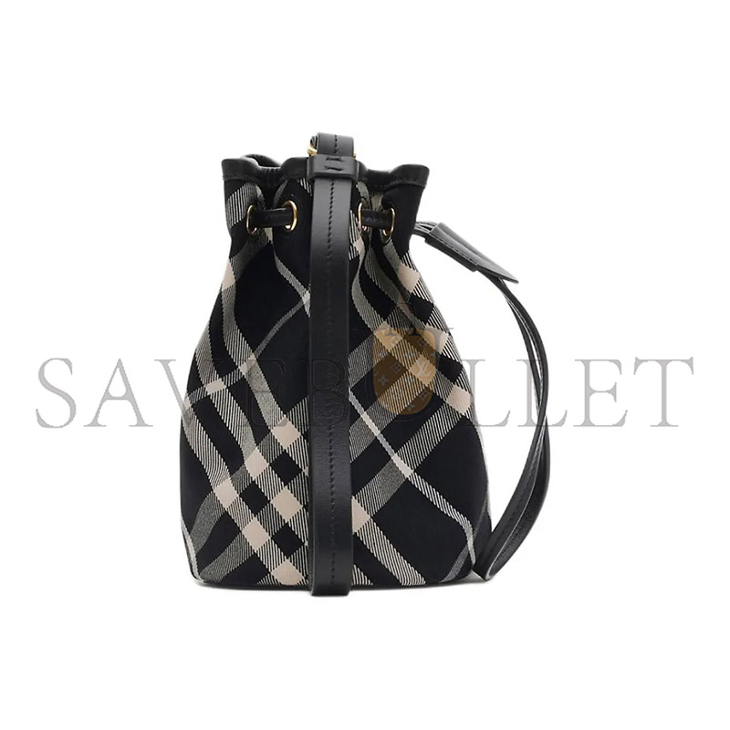 Bv*b*rry check bucket bag 80951181 (18*16*10.5cm)